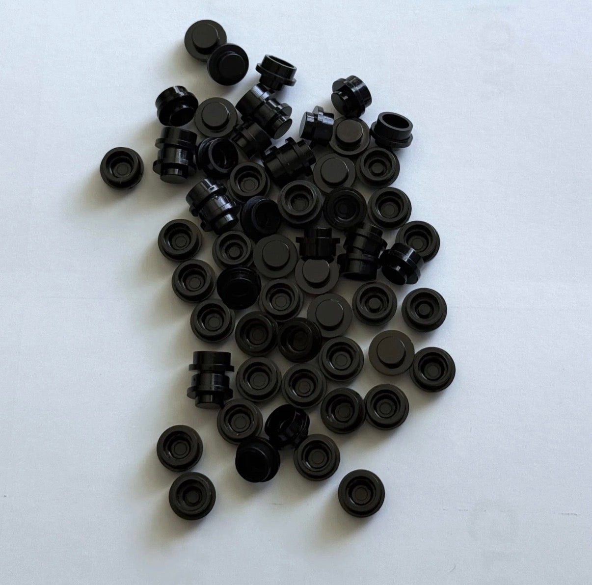 Black 4073 1x1 Round Plate Brick – Choose Quantity – LEGO® Compatible Bulk Lot