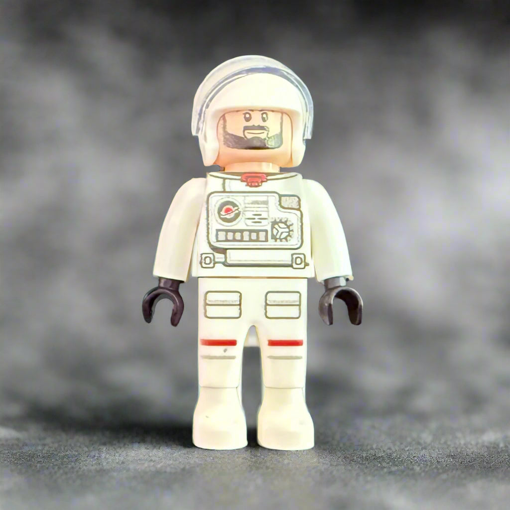 Custom Space Astronaut Minifigures – LEGO-Compatible (6 Variants)